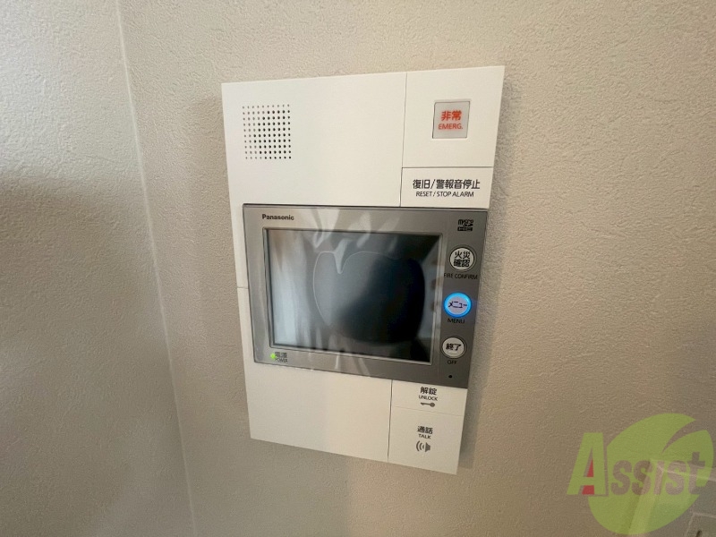 セキュリティ　ＴＶモニター付インターホンです。来客者の顔が見えるので安心！