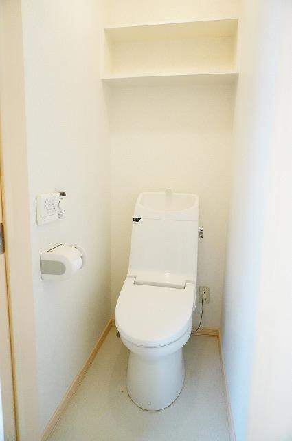 トイレ　トイレ