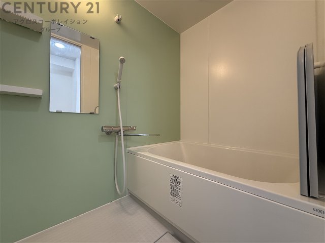 バス・シャワールーム　シンプルで機能的なユニットバスです！