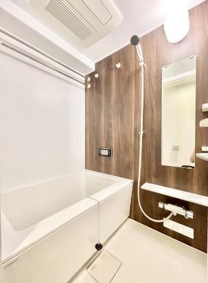 バス・シャワールーム　バスルーム