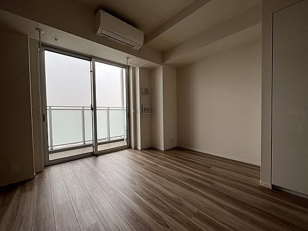 居室・リビング　同タイプ部屋　参考写真です