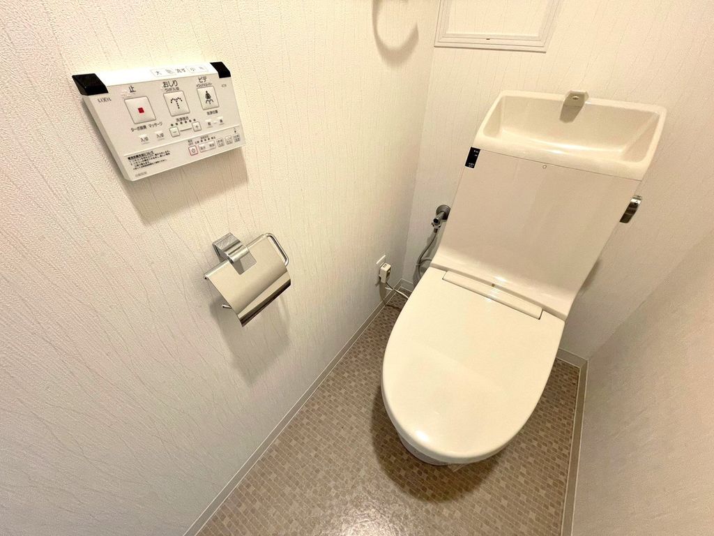 トイレ　トイレ