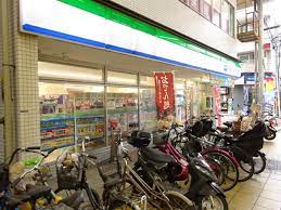 コンビニ　ファミリーマート 京橋店（コンビニ）まで533m