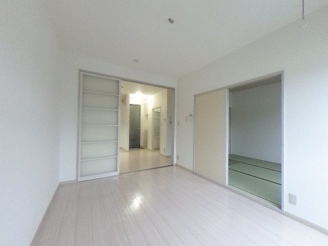 居室・リビング　※別部屋参考写真