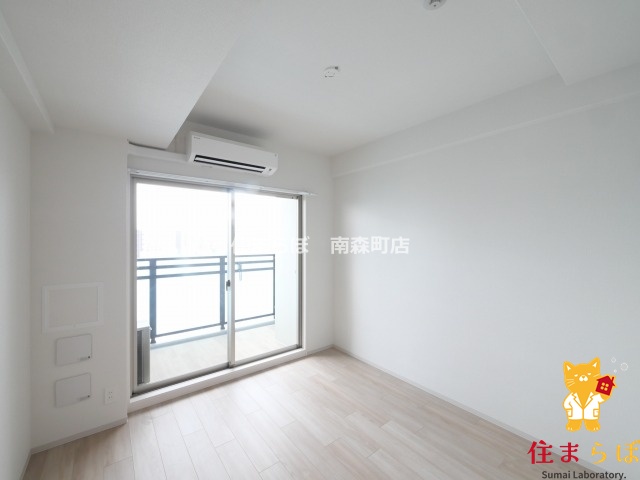 居室・リビング　「“合う暮らし”を、LINEで一緒に描こう。」