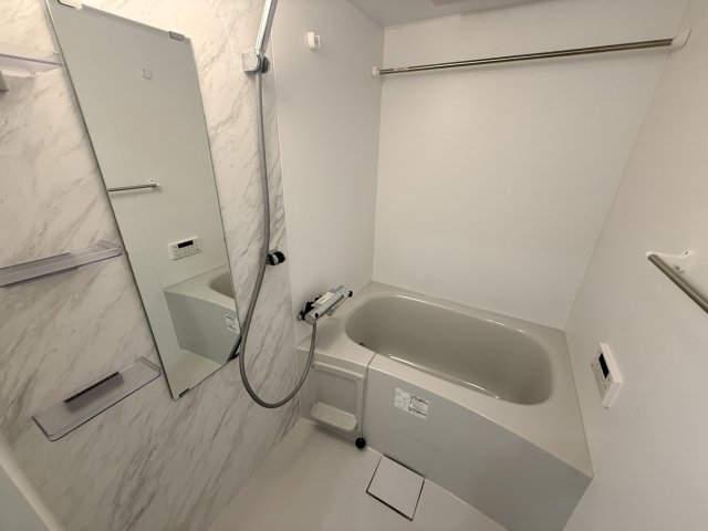 バス・シャワールーム　別号室の写真です。