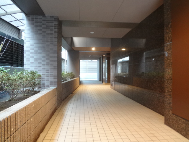 セキュリティ　★オートロック付き★