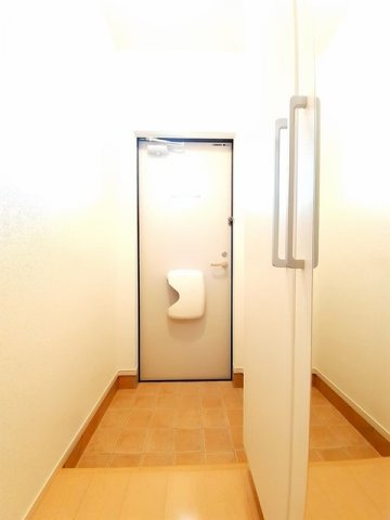 玄関　明るい玄関です