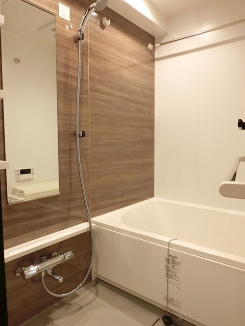 バス・シャワールーム　バスルーム