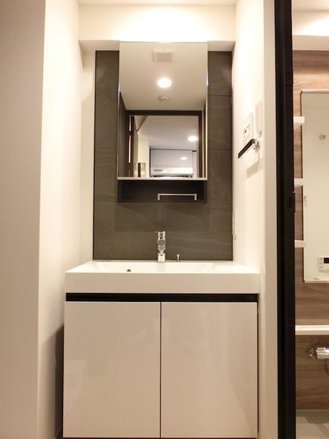 玄関　独立洗面台