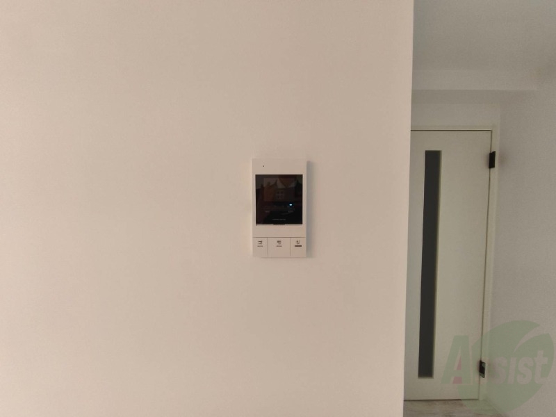 セキュリティ　モニタ付インターホンでセキュリティ面も安心です。