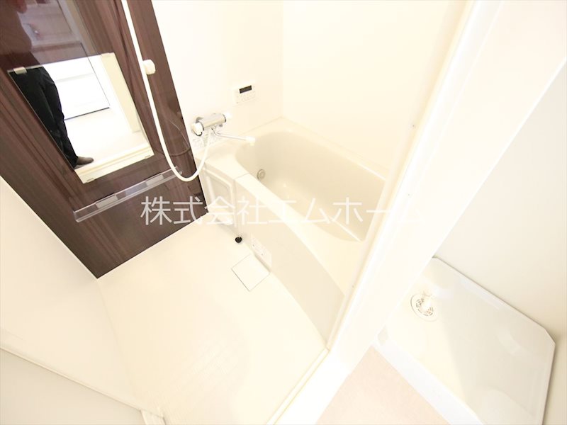 バス・シャワールーム　浴室暖房乾燥機付　追い焚き・オートバス機能付お風呂