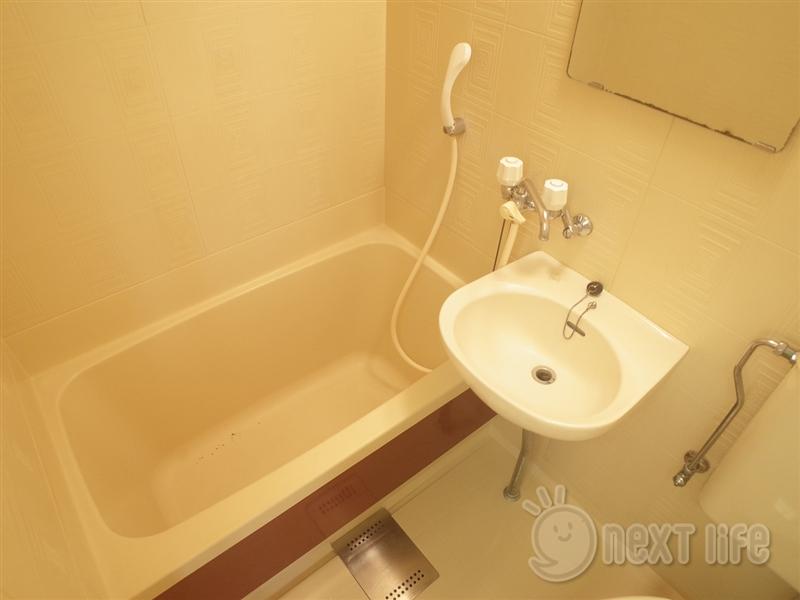 バス・シャワールーム　シャンプル井上