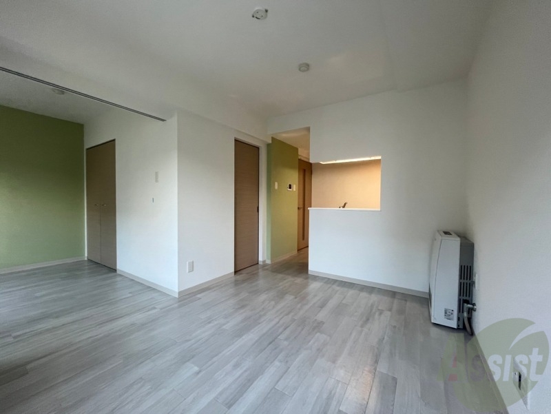 居室・リビング　広くてきれいなリビングです！快適に過ごせそうですね。