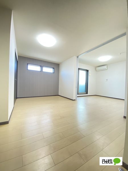 居室・リビング　３０５　イメージ