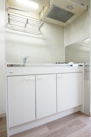 キッチン　※写真は別の部屋のものです。