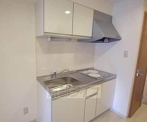 キッチン　お掃除のし易いＩＨコンロ