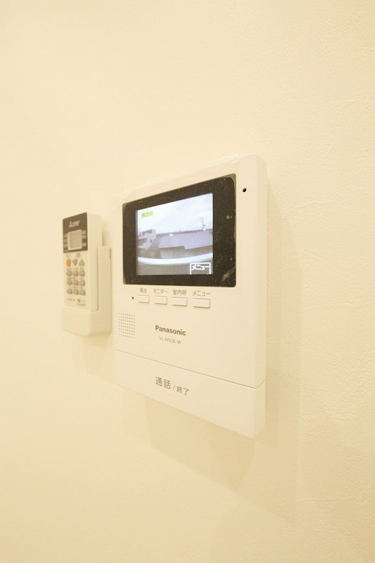セキュリティ　モニター付きインターホン