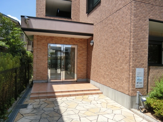 エントランス　オートロック付エントランス