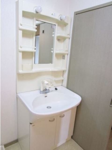 洗面設備　シャンプードレッサー