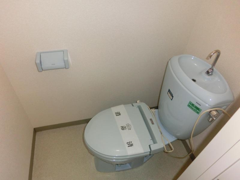 トイレ　同タイプの写真です。