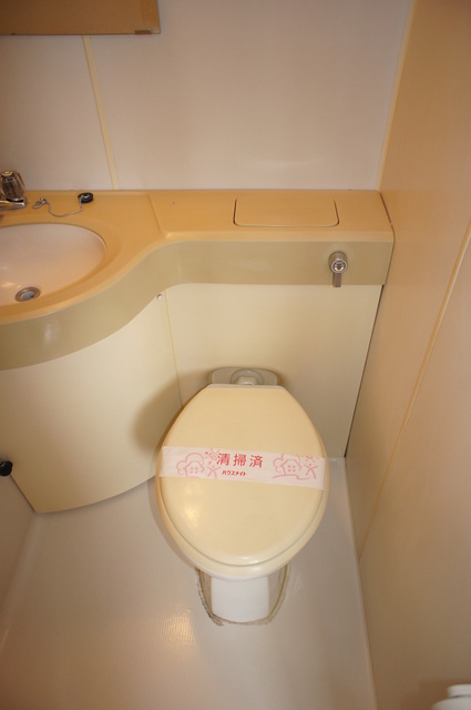 トイレ　トイレ