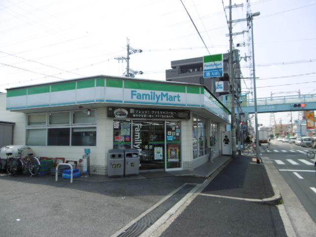 コンビニ　ファミリーマート　池島店（コンビニ）まで28m