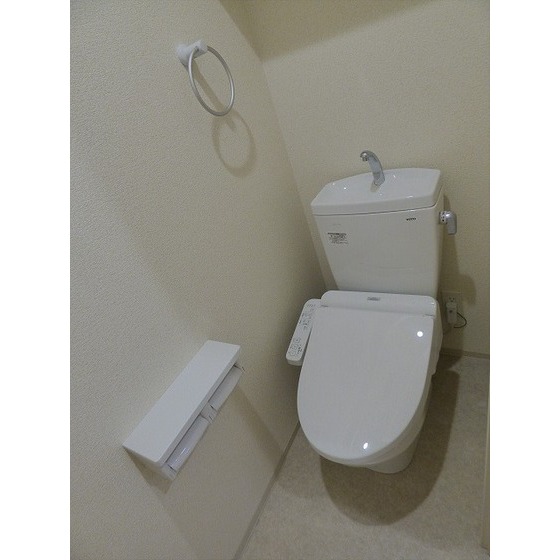 トイレ　同部屋タイプ・現状優先
