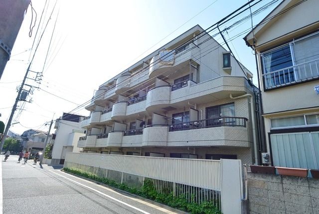 駐車場　★マンション裏側に月極駐車場があります★