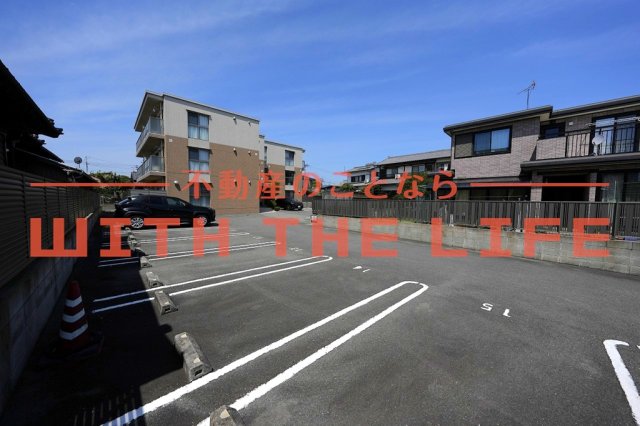 駐車場　駐車場完備です