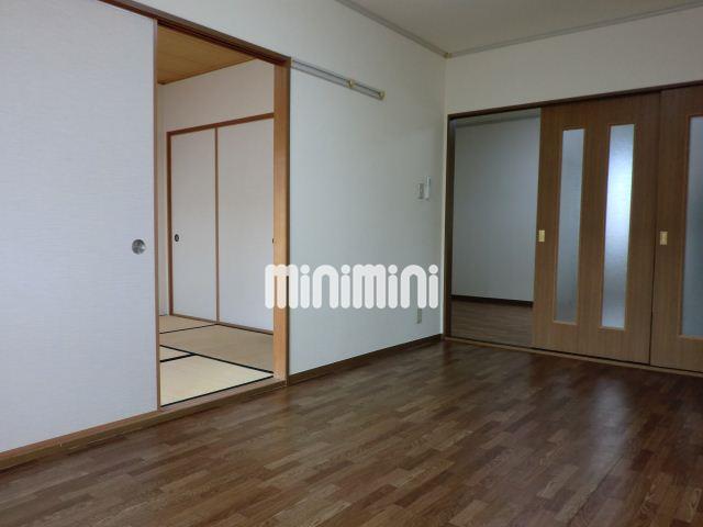 その他　和室と続き間になっています