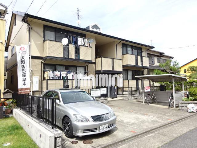 建物外観　有料駐車場あります。