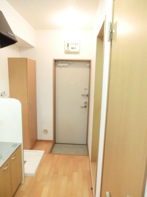 玄関　シューズボックス付です