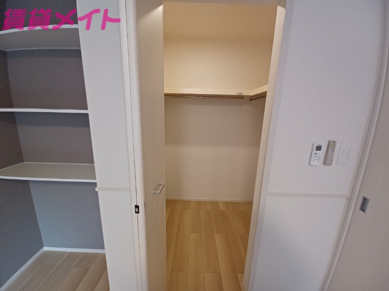 収納　同型タイプ画像