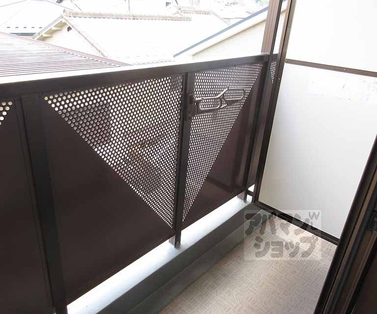 バルコニー　広いバルコニです。