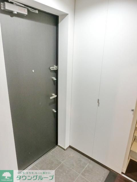 玄関　お部屋探しは株式会社　タウンハウジング　までお気軽にお問合…