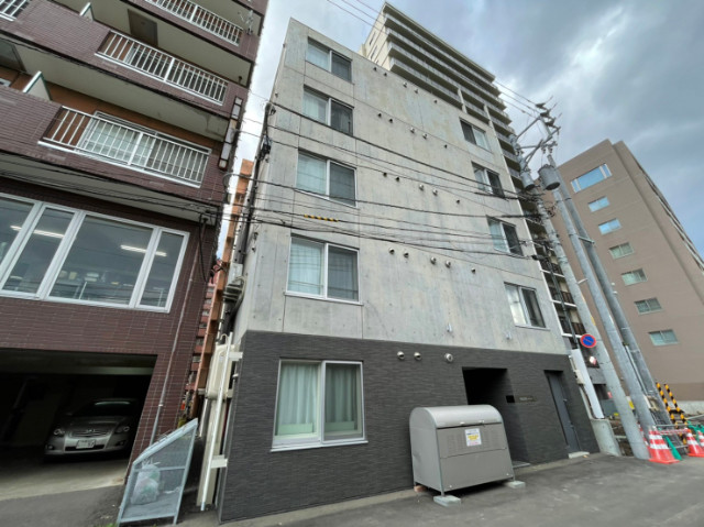 建物外観　札幌市中央区南１１条西「ＹＵＧＯ’Ｓ中島」