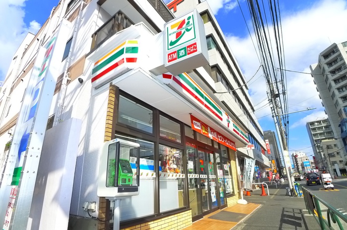 コンビニ　セブンイレブン（コンビニ）まで103m
