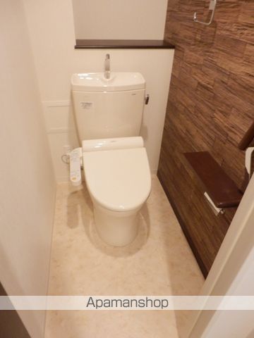 地下鉄東西線 バスセンター前駅 徒歩8分 13階建 築12年のトイレ写真