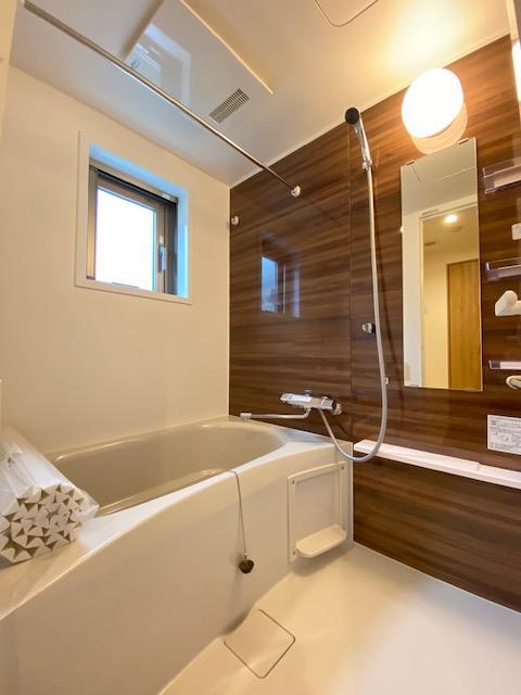 バス・シャワールーム　※写真は同タイプ住戸です。