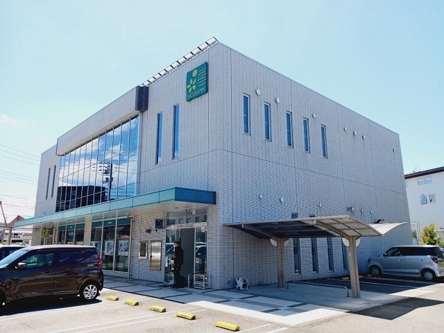銀行　伊予銀行福音寺支店様（銀行）まで500m