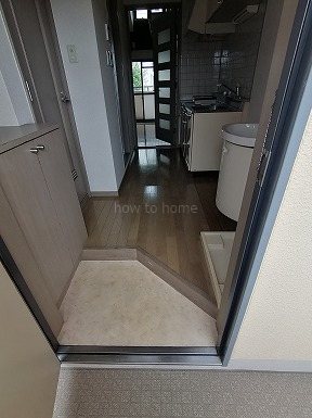 ノースポイントMの玄関写真