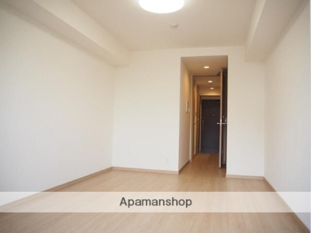 ルーブル大島参番館の居間写真