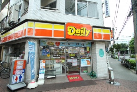 コンビニ　デイリーヤマザキ御園店（コンビニ）まで76m