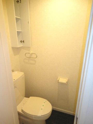 トイレ　落ち着いたトイレです