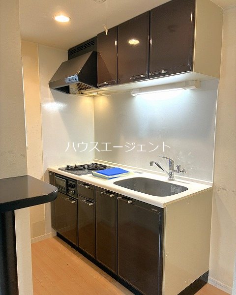 キッチン　2口ガスシステムキッチンです。