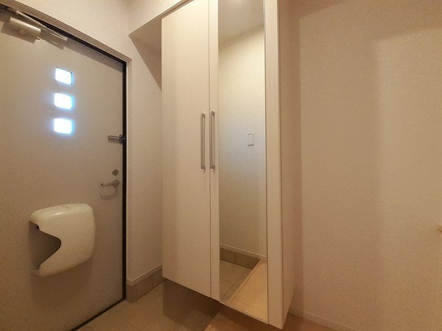 玄関　シンプルで使いやすい玄関です