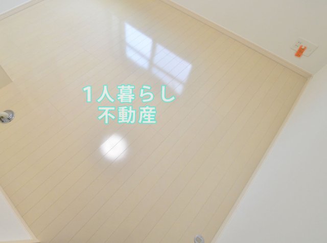 ＪＲ京浜東北線 蒲田駅 徒歩14分 3階建 築12年の居間写真