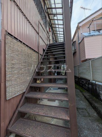 川島アパートの外観写真