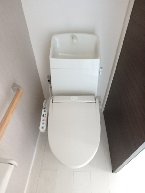 トイレ　図面と現状に相違がある場合には現状を優先